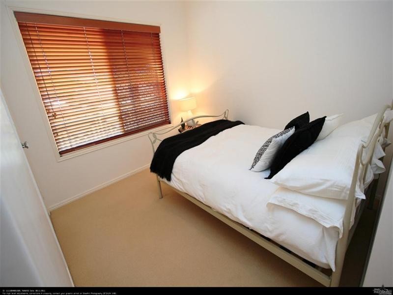 20 Foreshore Drive, Urangan QLD 4655
