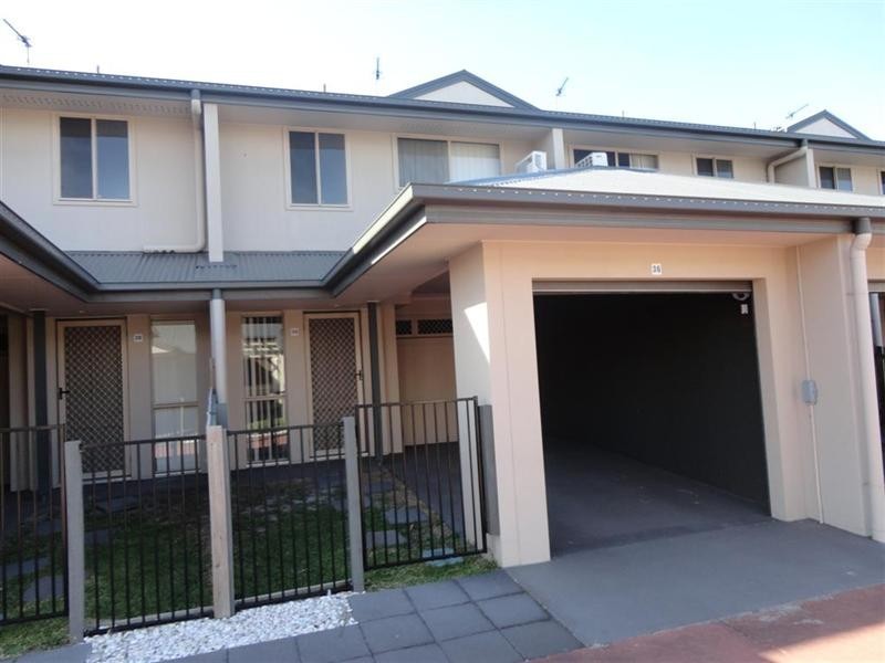 36/1 Ibis Boulevard, Eli Waters QLD 4655