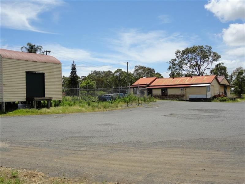 42 Chapel Road, Nikenbah QLD 4655