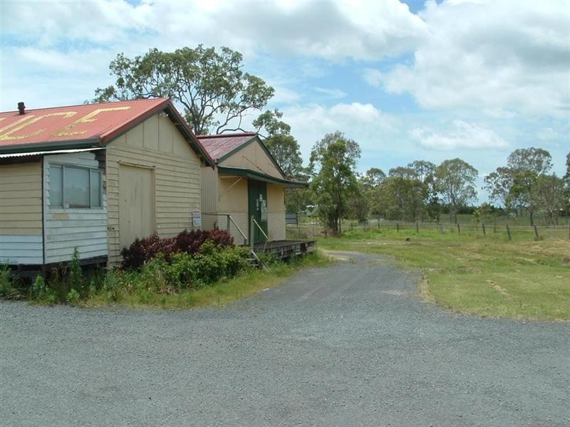 42 Chapel Road, Nikenbah QLD 4655