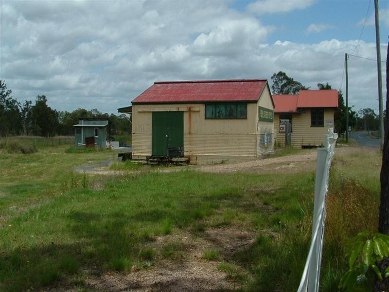 42 Chapel Road, Nikenbah QLD 4655