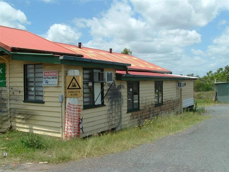 42 Chapel Road, Nikenbah QLD 4655