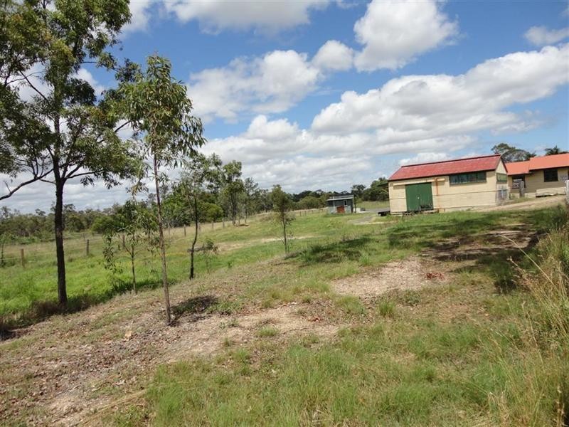 42 Chapel Road, Nikenbah QLD 4655