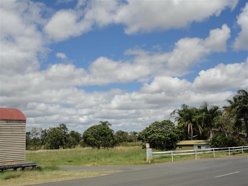 42 Chapel Road, Nikenbah QLD 4655