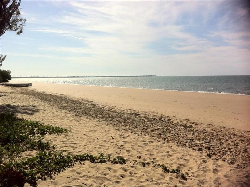 513 Charlton Esplanade, Urangan QLD 4655