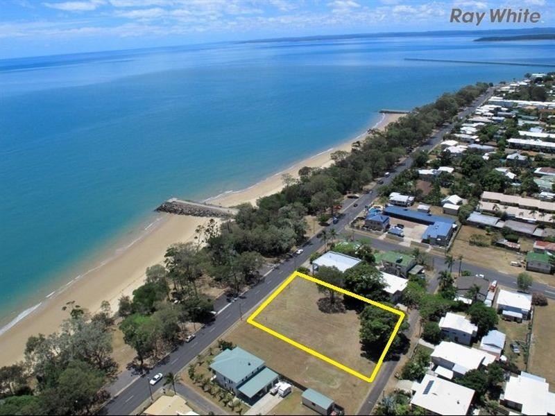513 Charlton Esplanade, Urangan QLD 4655