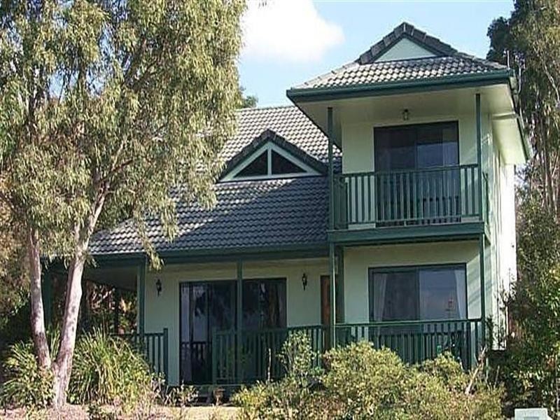 53 Hillcrest Aveune, Scarness QLD 4655