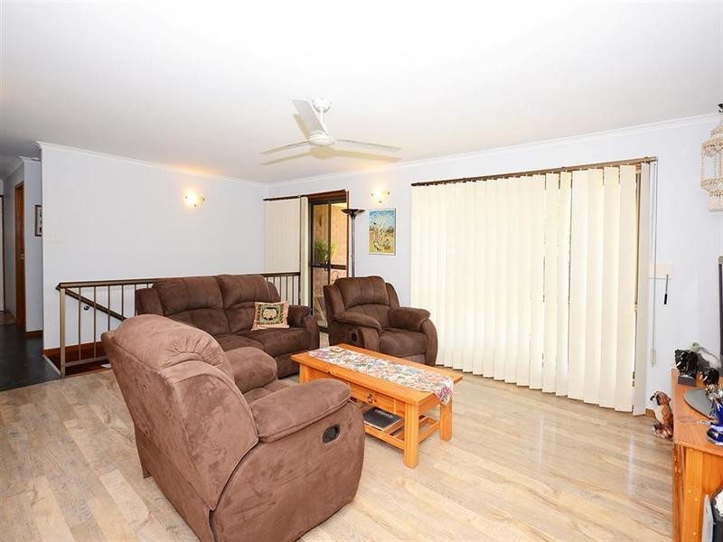 24 Vanda Street, Urangan QLD 4655