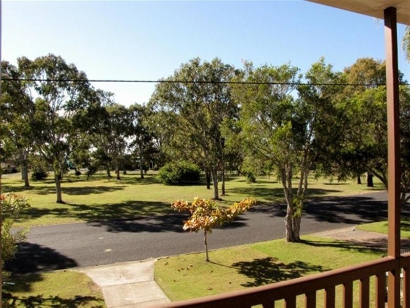 15 FLINDERS, Point Vernon QLD 4655