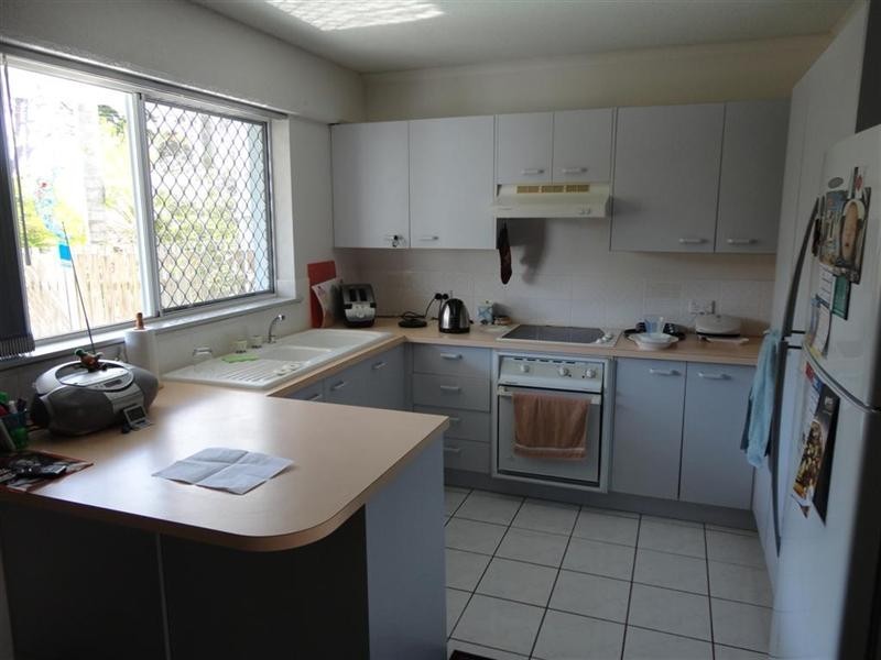 3/458 Charlton Esplanade, Torquay QLD 4655
