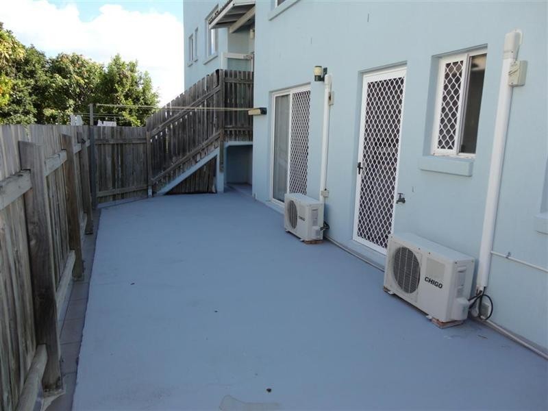 3/458 Charlton Esplanade, Torquay QLD 4655
