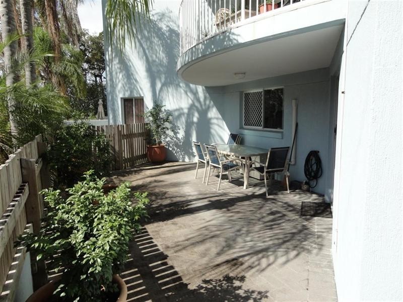 3/458 Charlton Esplanade, Torquay QLD 4655