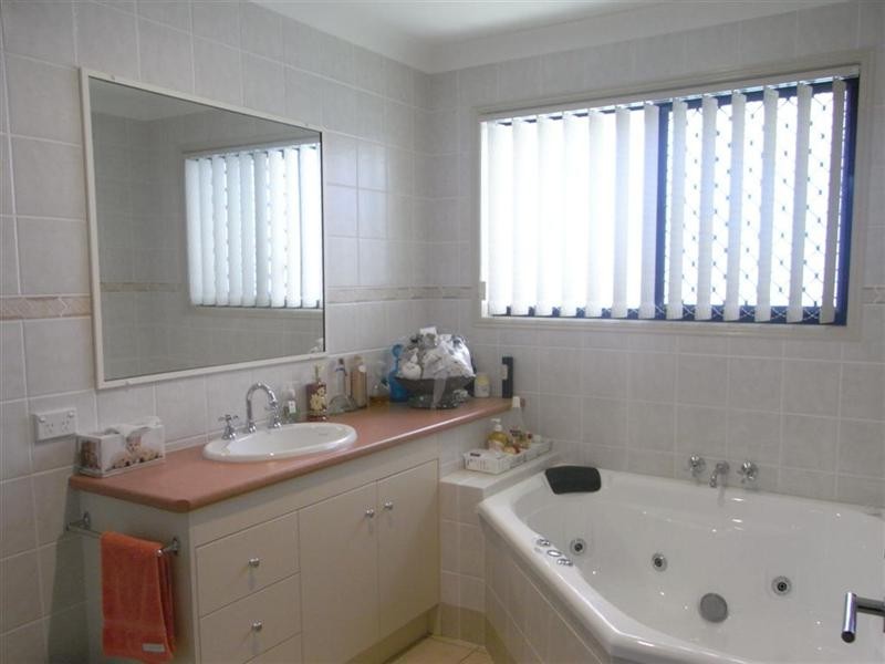 30 St Joseph Drive, Urraween QLD 4655