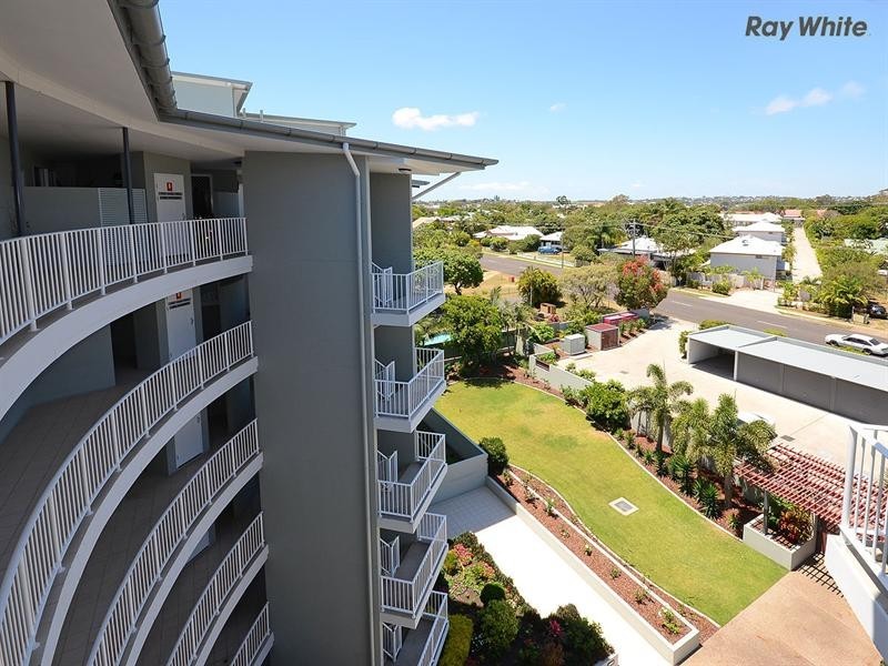 602/239 Charlton Esplanade, Pialba QLD 4655