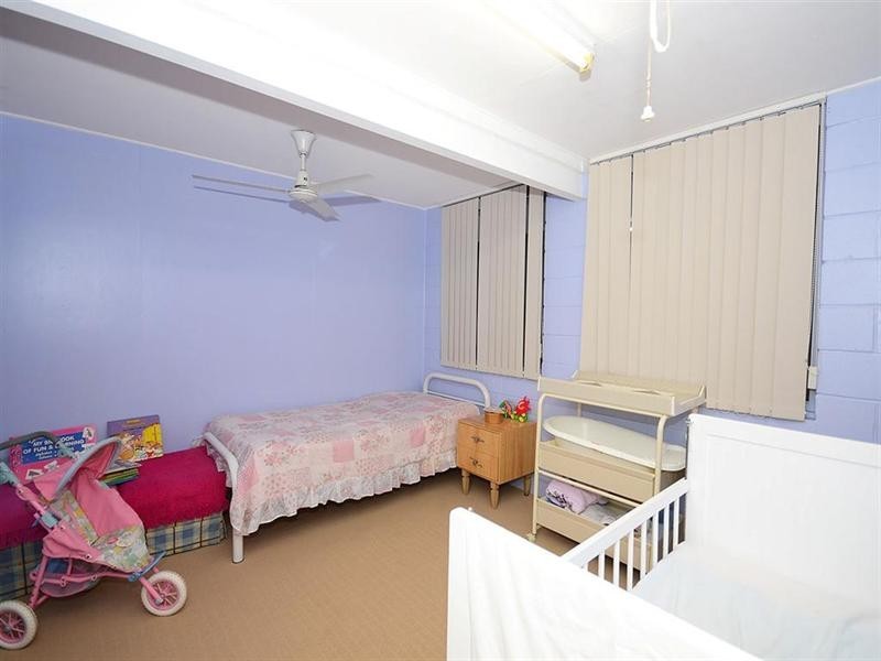 9 Hansen Street, Urangan QLD 4655