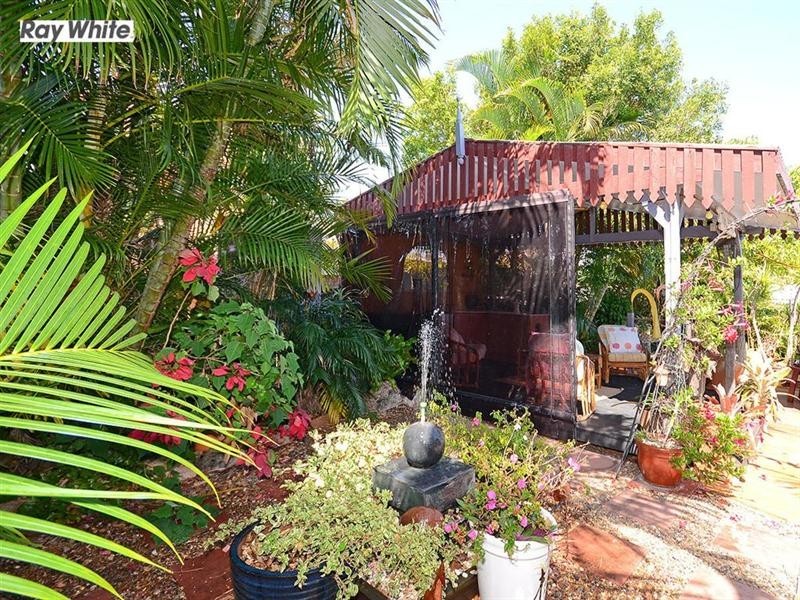 9 Hansen Street, Urangan QLD 4655