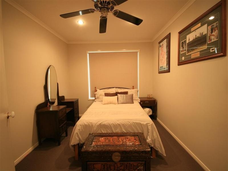 3 Coast Bay Close, Point Vernon QLD 4655