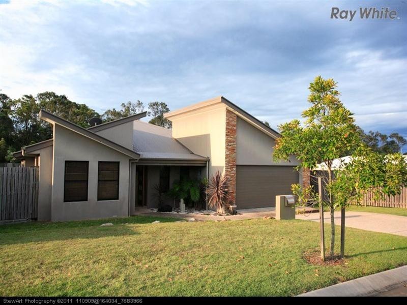 15 BAY BREEZE, Wondunna QLD 4655