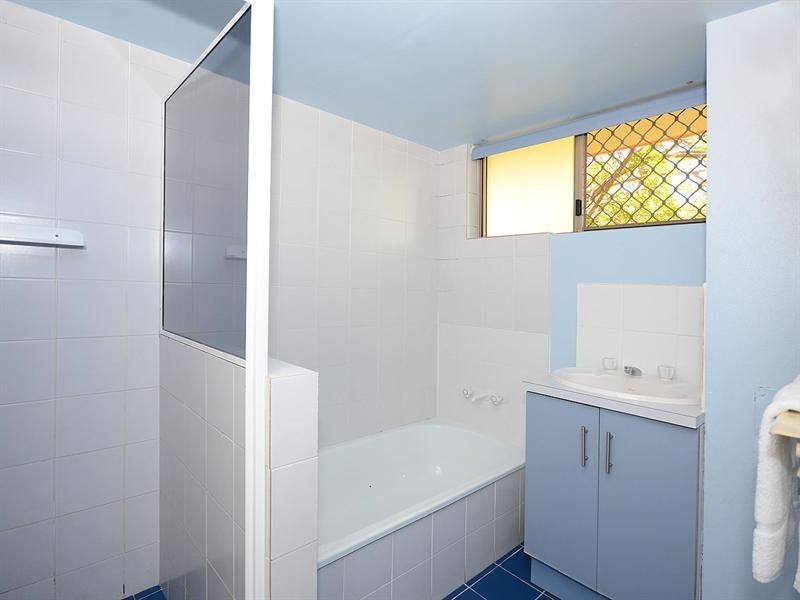 Unit 9/383 Charlton Esplanade, Torquay QLD 4655