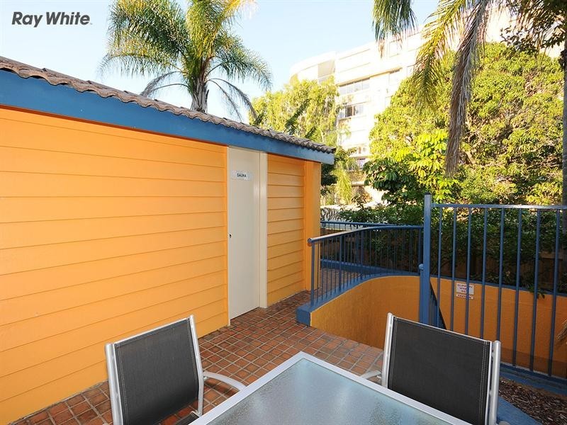 Unit 9/383 Charlton Esplanade, Torquay QLD 4655