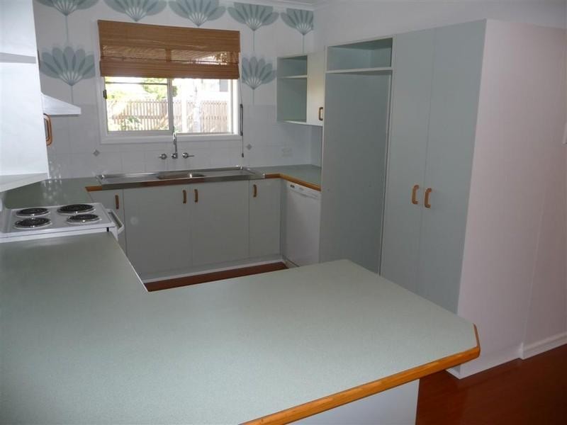 69 LONG, Point Vernon QLD 4655