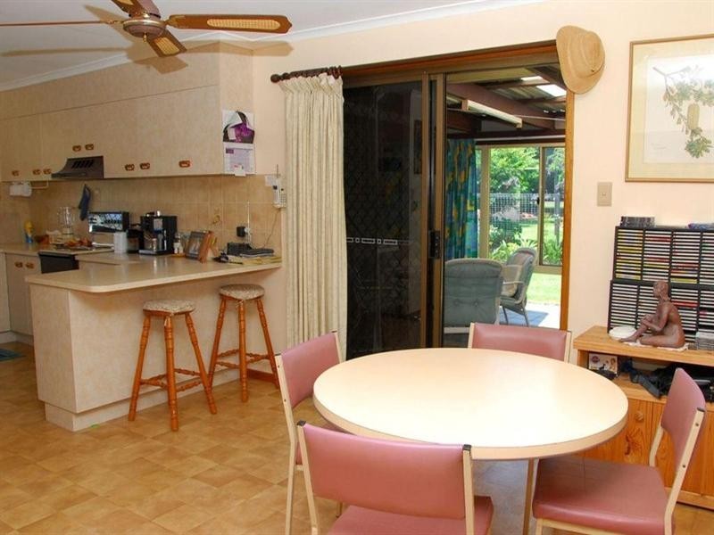 25 KELLY, Point Vernon QLD 4655