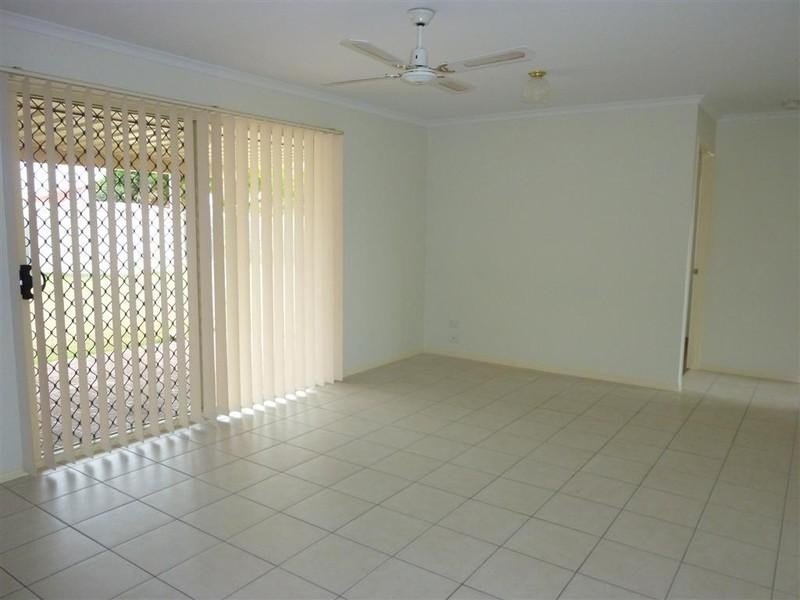 10 SPOONBILL Way, Eli Waters QLD 4655