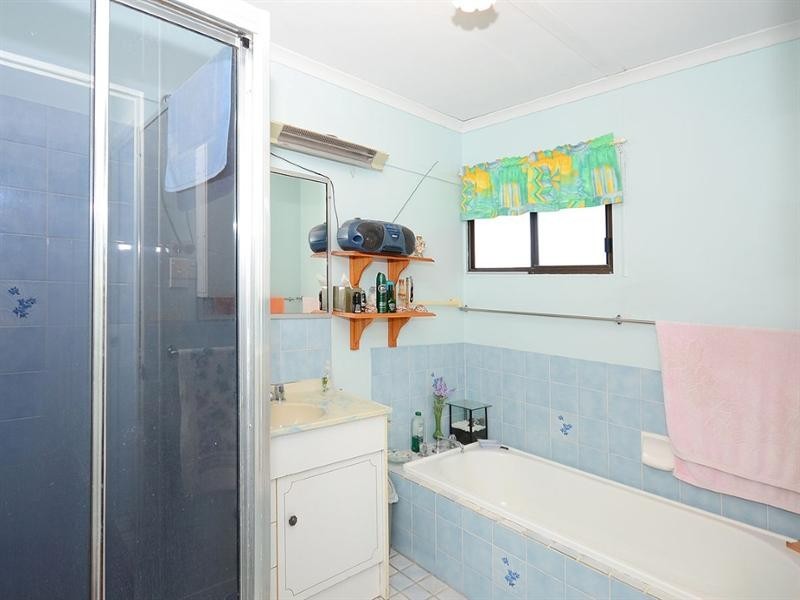 24 Waigani Avenue, Kawungan QLD 4655