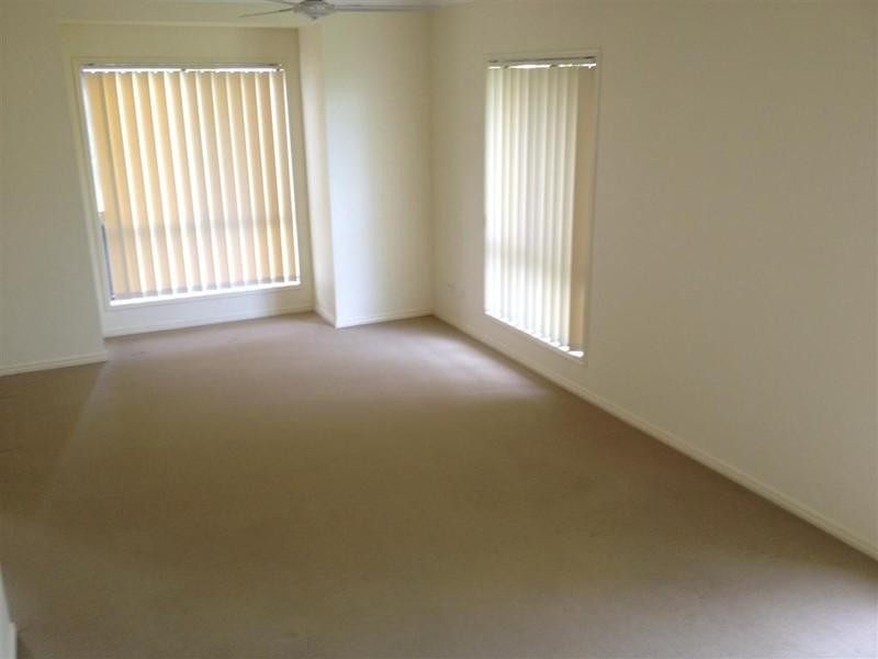 8 WHISTLER, Eli Waters QLD 4655