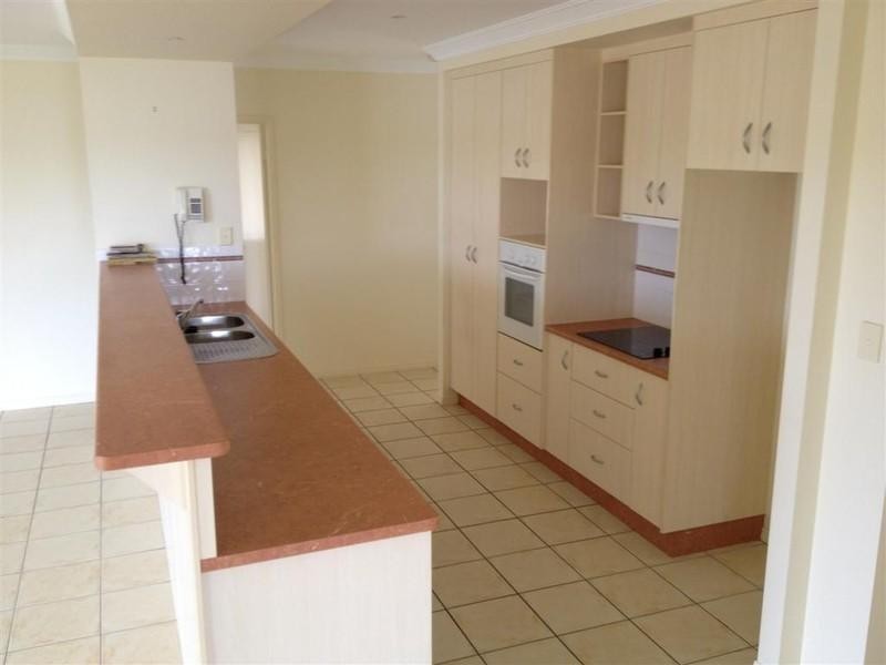 8 WHISTLER, Eli Waters QLD 4655