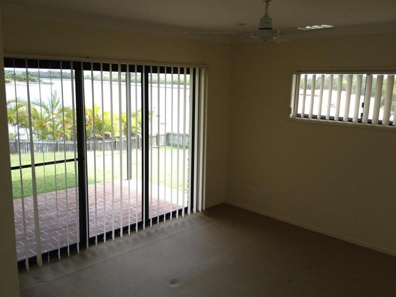 8 WHISTLER, Eli Waters QLD 4655