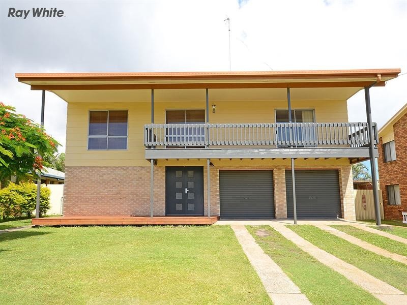 25 Limpus Street, Urangan QLD 4655