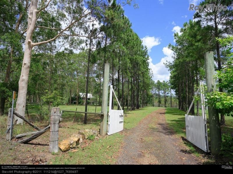 “Mollymook” Takura School Road, Takura QLD 4655