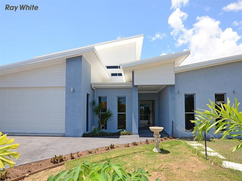 1 Treviso Court, Urangan QLD 4655