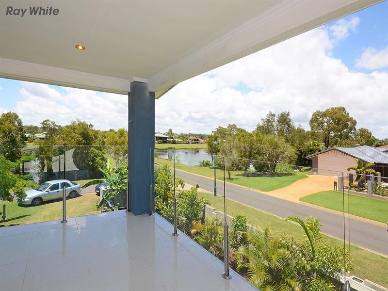 1 Treviso Court, Urangan QLD 4655