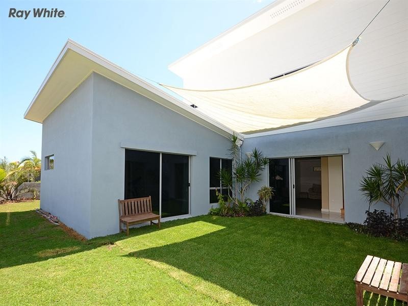 1 Treviso Court, Urangan QLD 4655