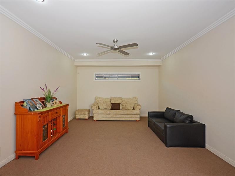 1 Treviso Court, Urangan QLD 4655