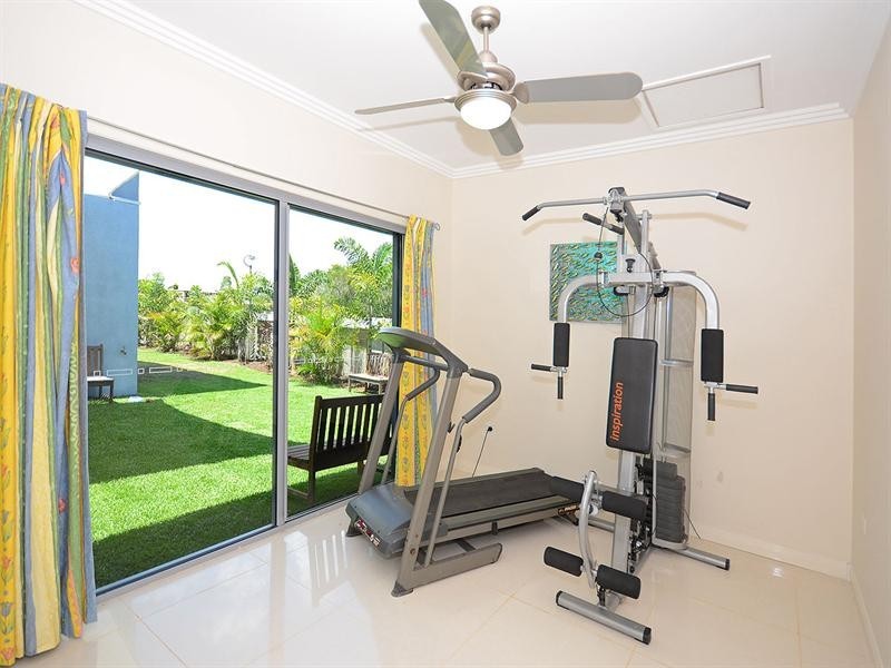 1 Treviso Court, Urangan QLD 4655