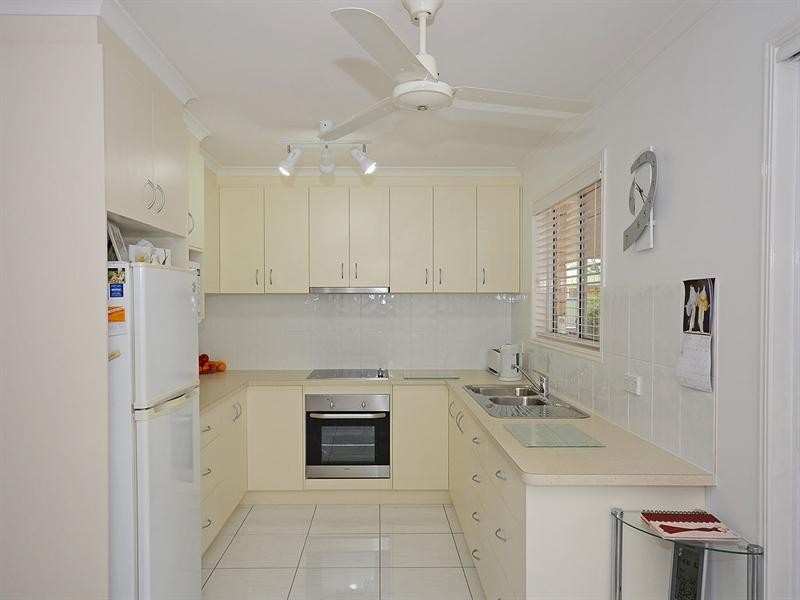 135 Exeter Street, Torquay QLD 4655