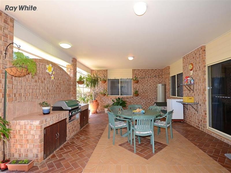 18 Koloi Street, Scarness QLD 4655