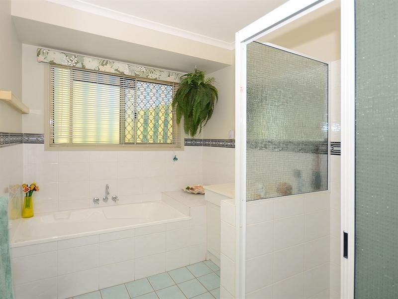 118 Snapper Street, Kawungan QLD 4655