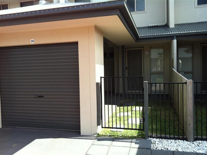 38/1 Ibis Boulevard, Eli Waters QLD 4655