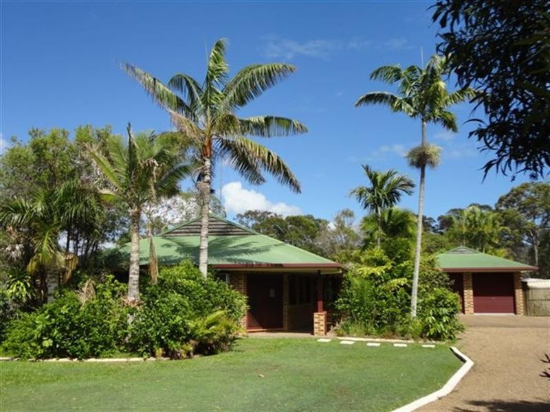 8 Collare Court, Urangan QLD 4655