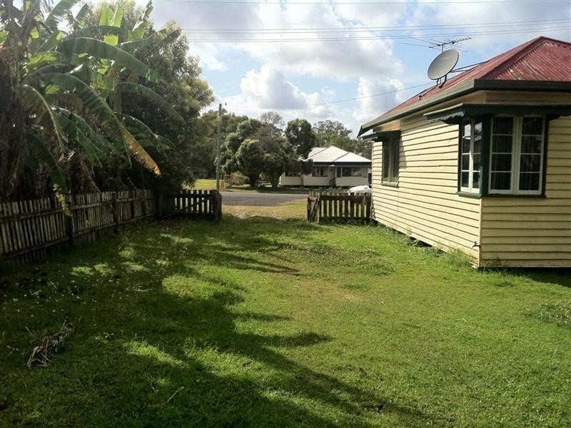 19 Hartley Street, Torbanlea QLD 4662