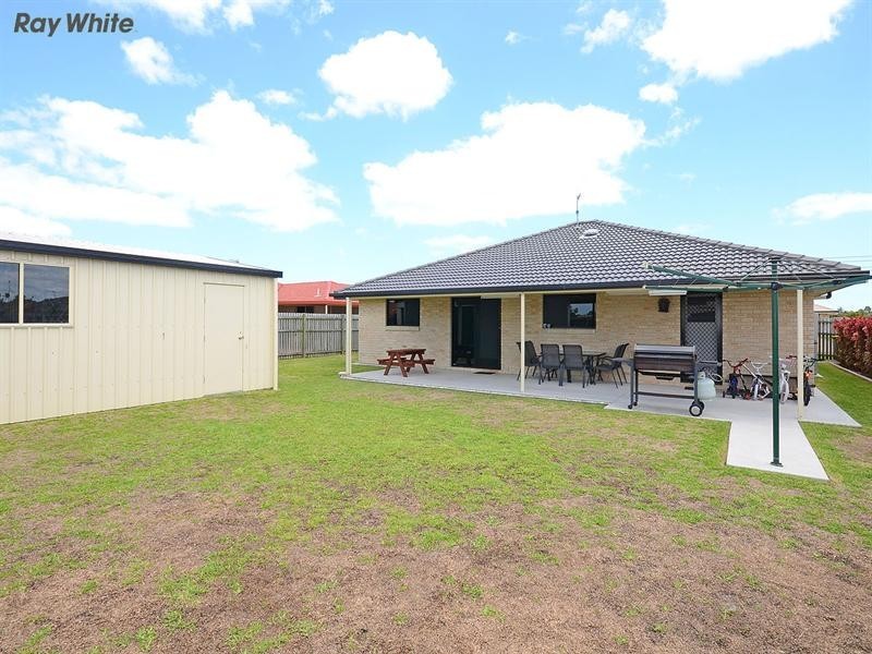9 Bronton Way, Point Vernon QLD 4655