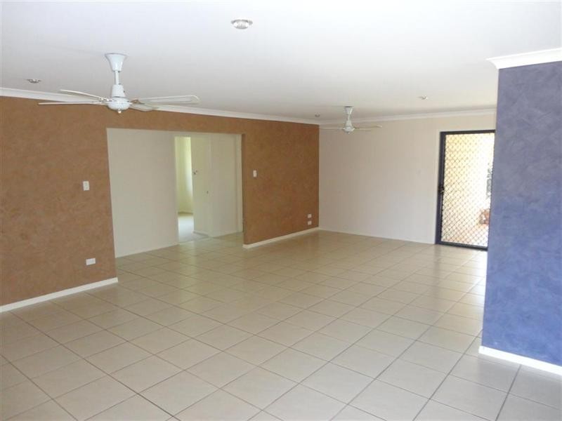 5 Glen Eagles Close, Wondunna QLD 4655