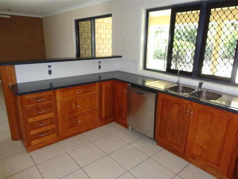 5 Glen Eagles Close, Wondunna QLD 4655