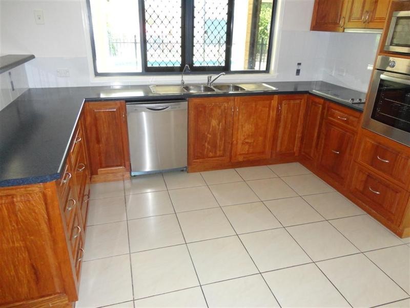 5 Glen Eagles Close, Wondunna QLD 4655