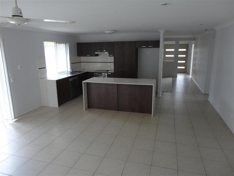 49 Lady Penrhyn Drive, Eli Waters QLD 4655