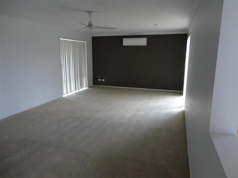 49 Lady Penrhyn Drive, Eli Waters QLD 4655